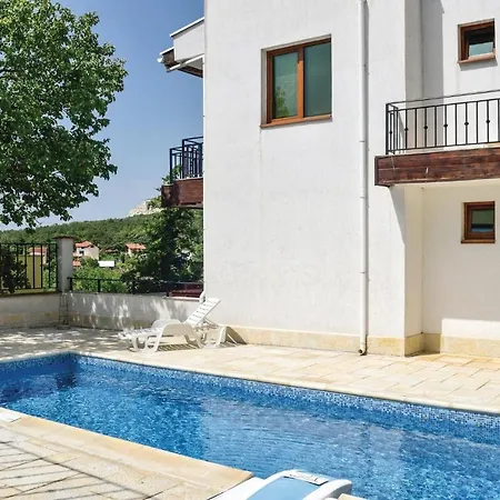 Two-bedroom In Balcsik